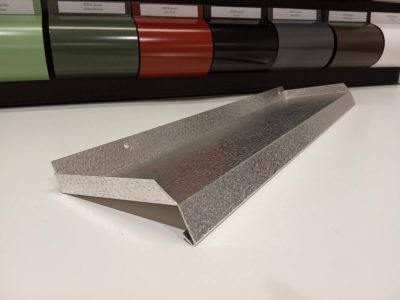 Aknaplekk üles keeratud otstega materjal: Alumiinium Stucco